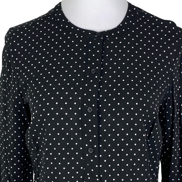 Old Navy Polka Dot 4-Button Front Long Sleeve Blouse Women's Medium Black White‎ - Picture 7 of 10